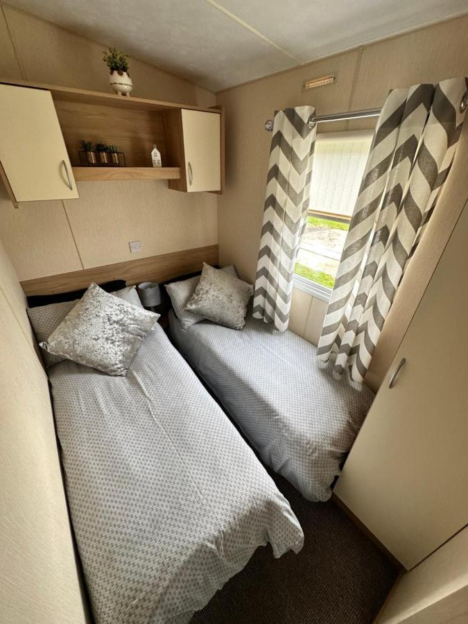 ホテル 6 Berth Caravan On Marine Holiday Park リル エクステリア 写真