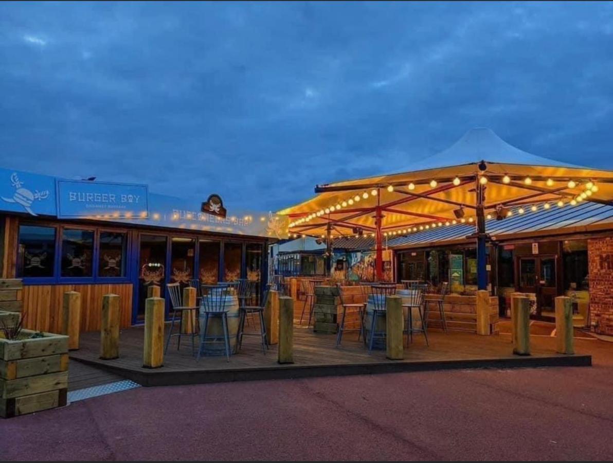 ホテル 6 Berth Caravan On Marine Holiday Park リル エクステリア 写真